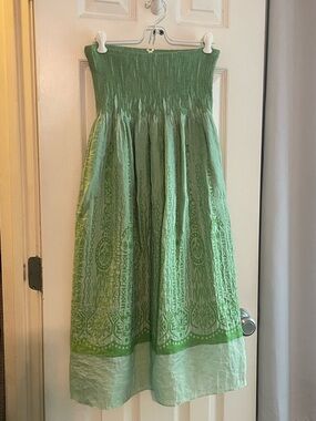 Lapis Mint Green Smocked Strapless Dress